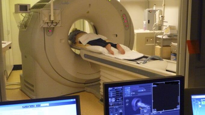 Bizkarrezurreko MRI bizkarrezur mina diagnostikatzeko