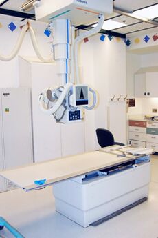 Mina diagnostikatu behatzaren artikulazioetan